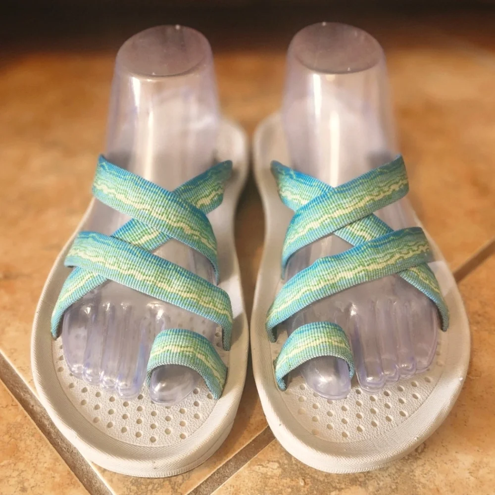 Teva Hurricane Women's Sandals - Picture 2 of 7
